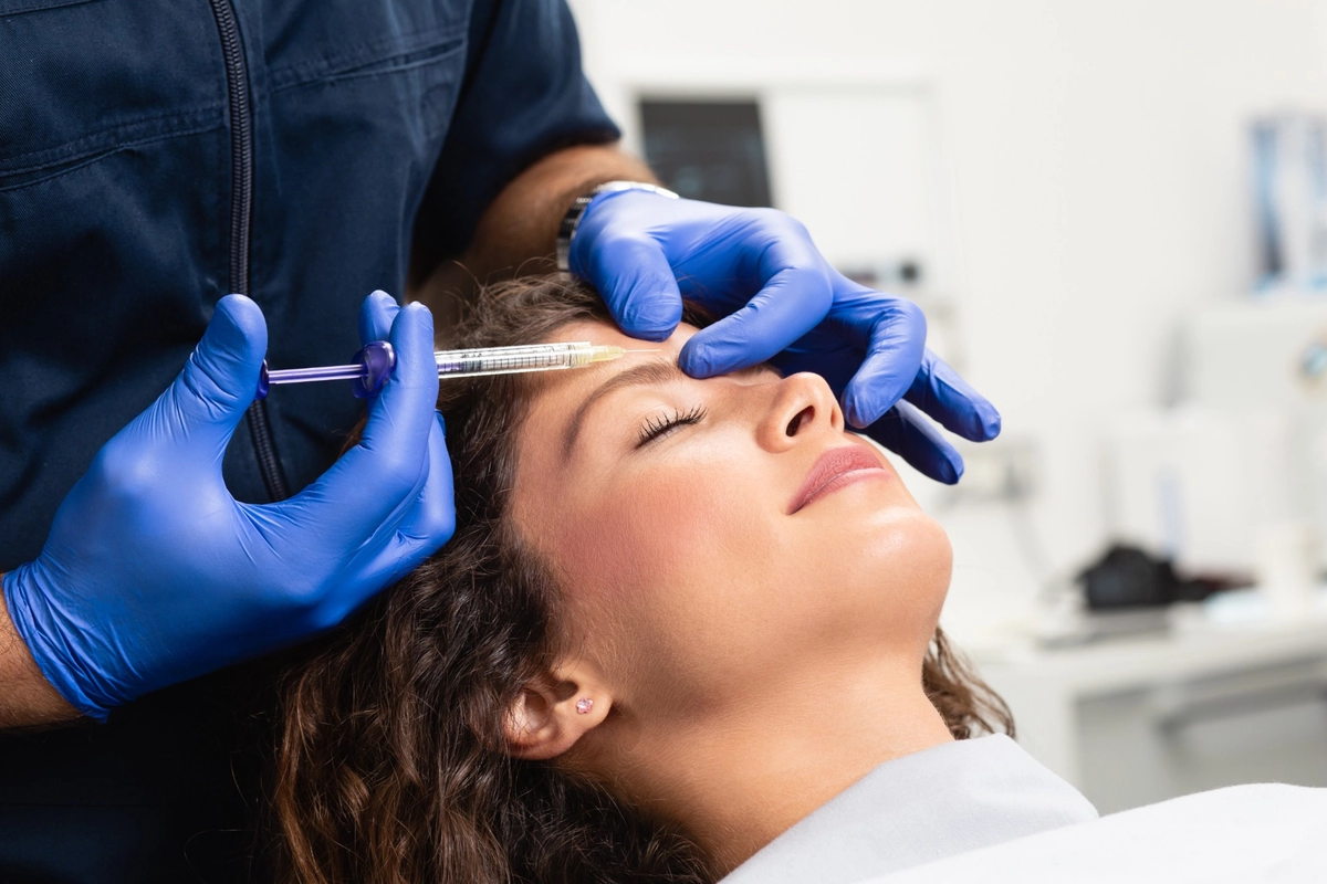 Patient Getting Xeomin Injections at Rae Aesthetics and Wellness